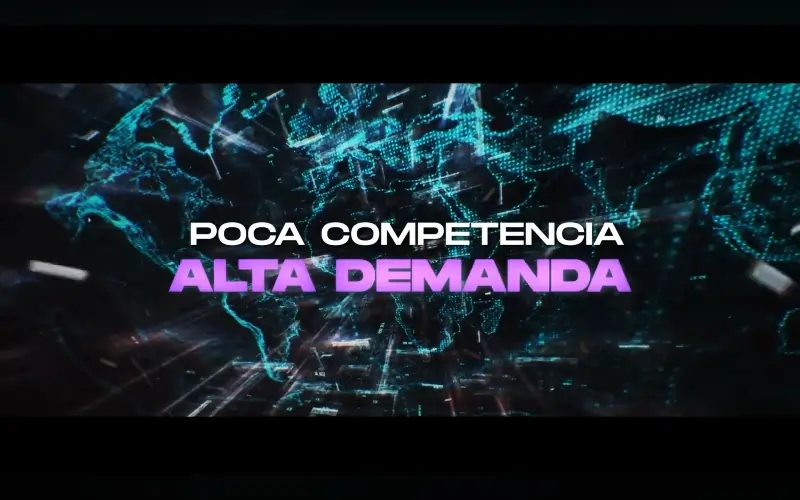 Promesa de Revolutia sobre unir inteligencia artificial técnica y negocio